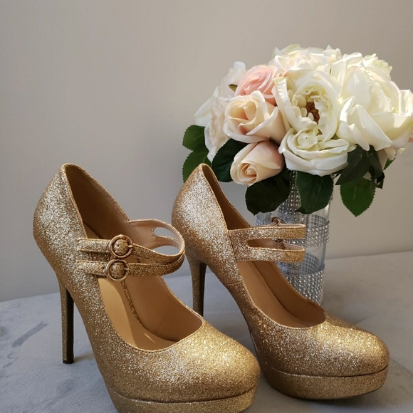 Charlotte Russe Shoes - Gold sparkling shoes